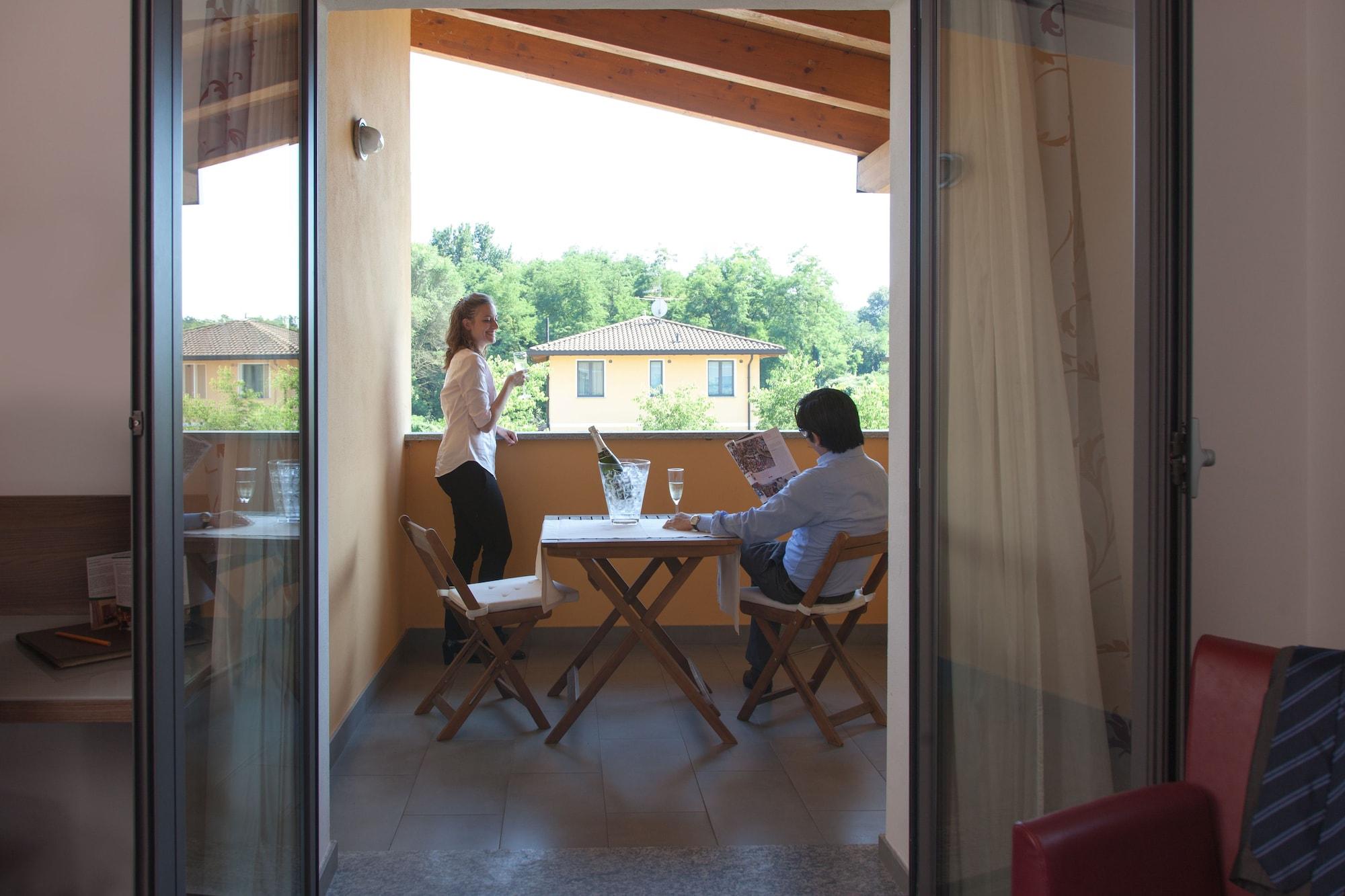 Hotel Del Parco วิเจวาโน ภายนอก รูปภาพ