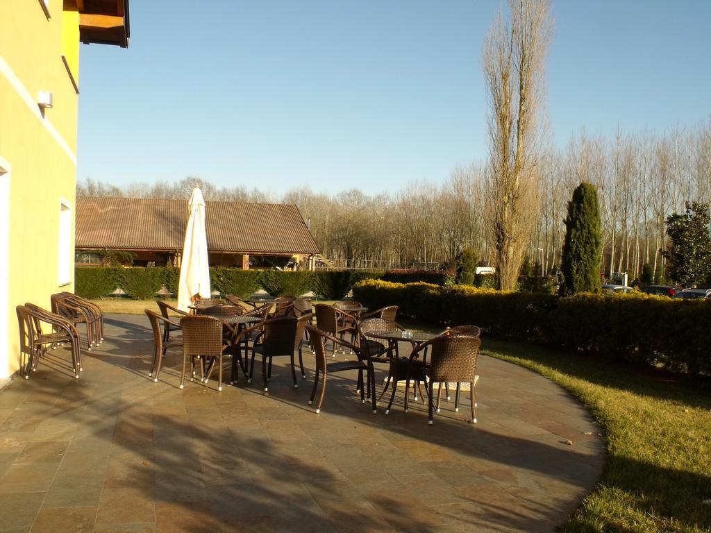 Hotel Del Parco วิเจวาโน ภายนอก รูปภาพ